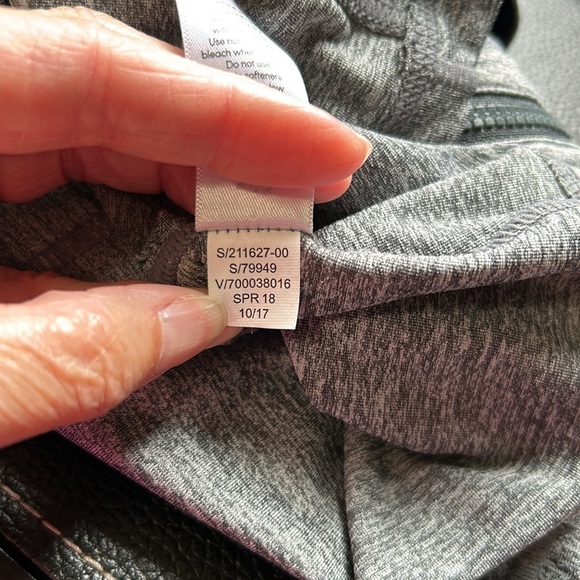 Athleta PACIFICA CONTOURED Grey HEATHER TEE UPF Swim Paddle Beach Sz S - Picture 11 of 13